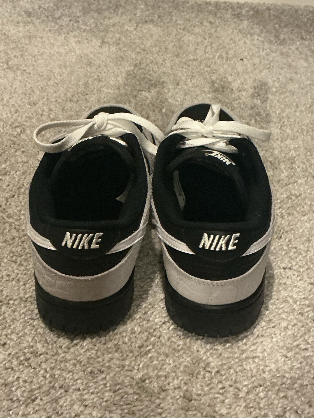 Custom Nike Dunks - Picture 5 of 6